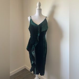 Adelyn Rae Emerald Green Velvet Midi Dress
